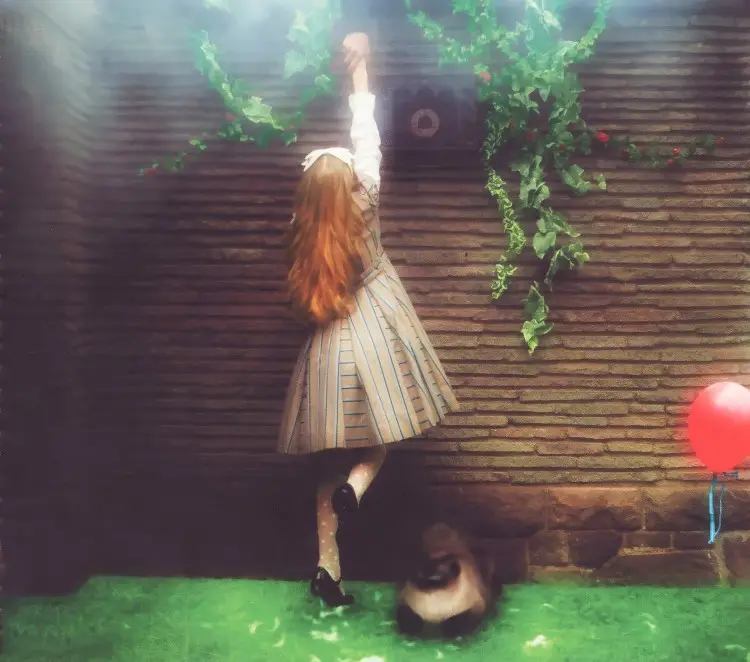 Portada del álbum Alice in Wonder Underground