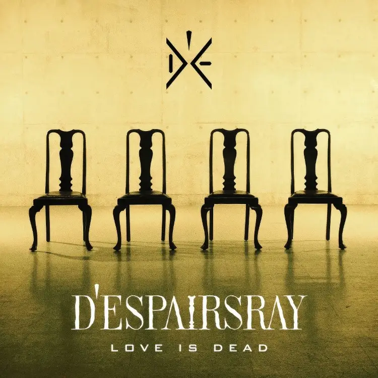 Portada del álbum LOVE IS DEAD